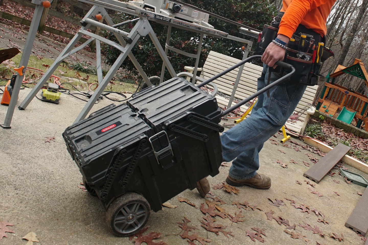MOBILE TOOL STORAGE