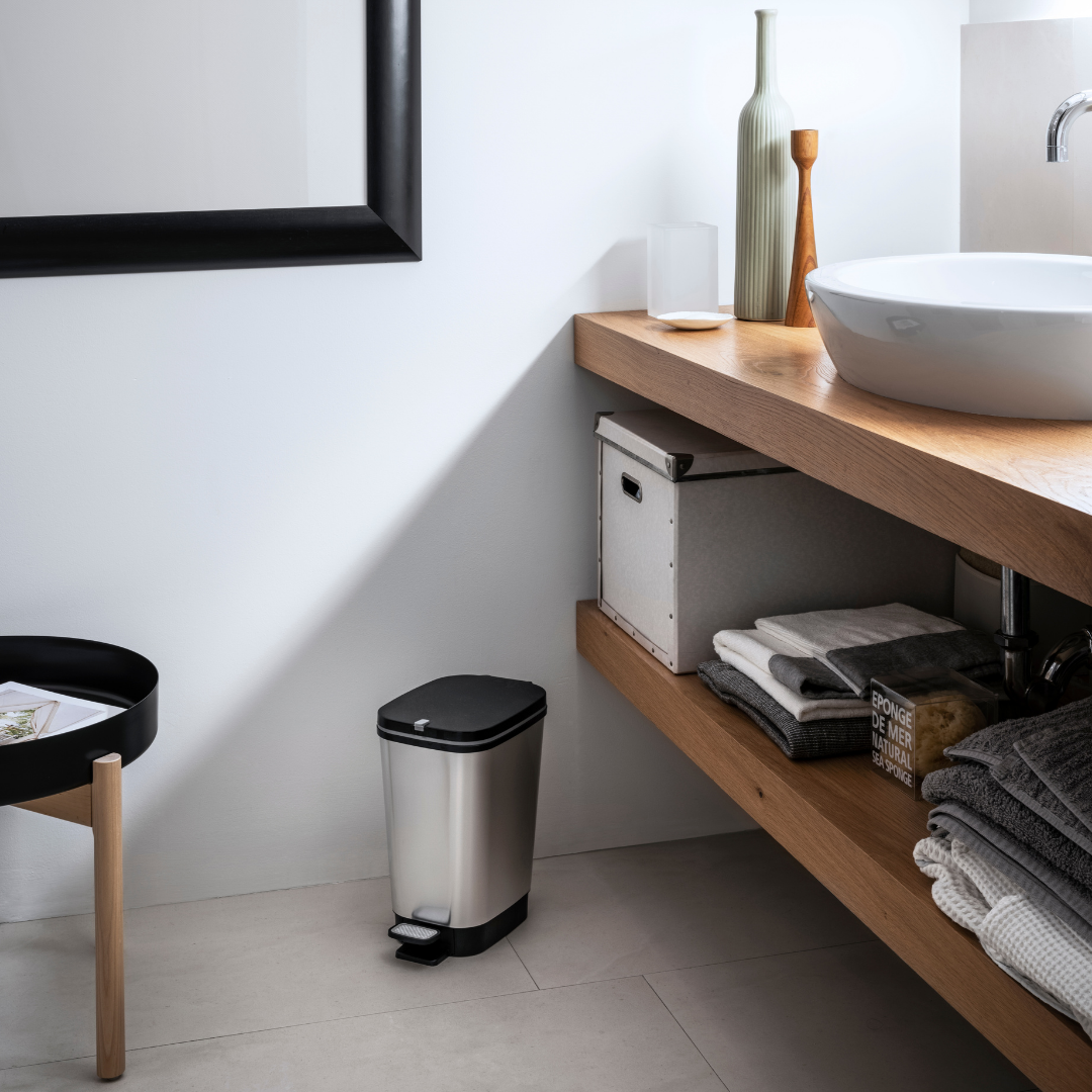 Chic Pedal Bin
