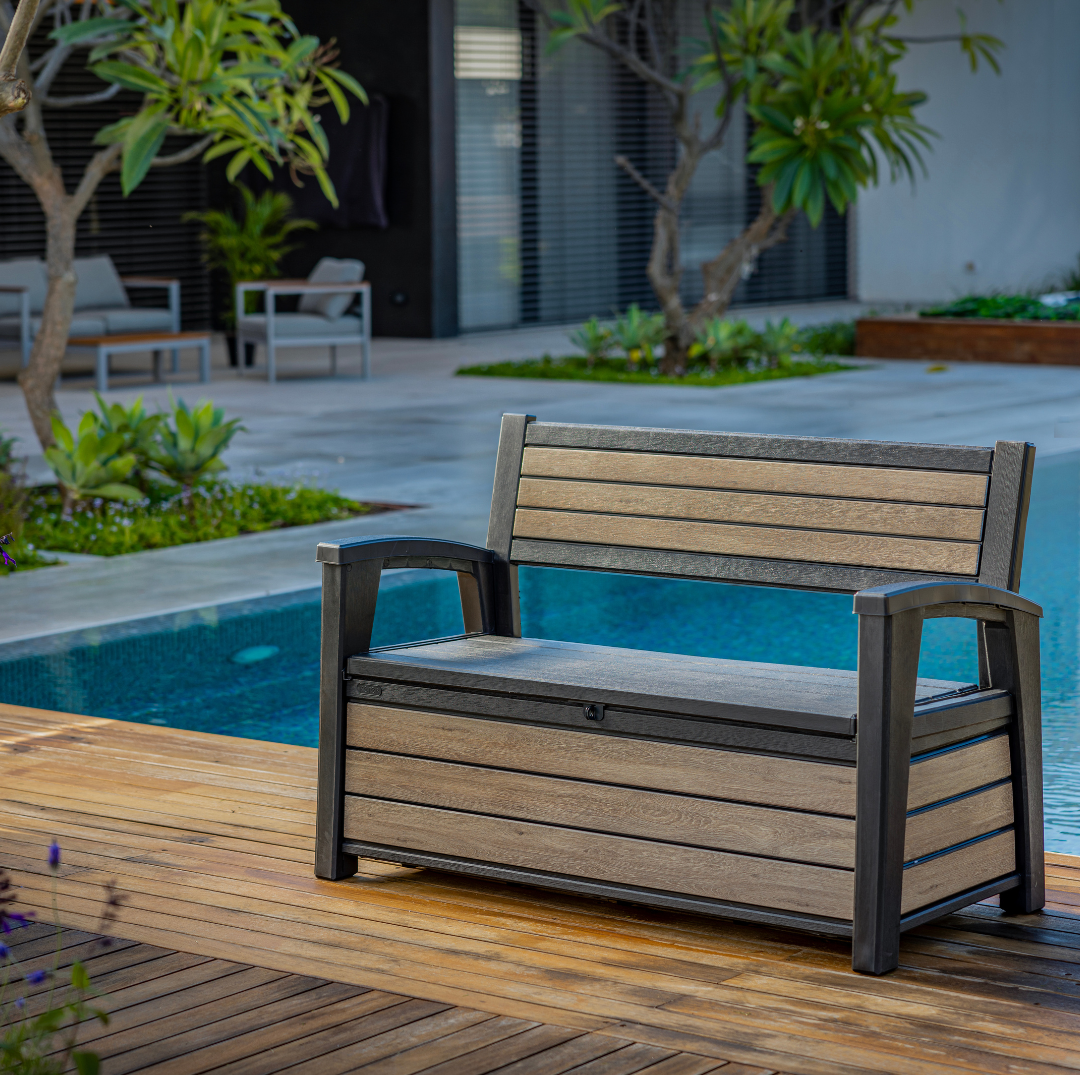 Signature Collection: Garden Bench Oak